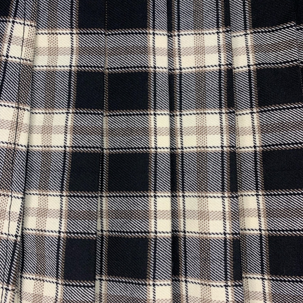 NEW! Jolt mini plaid skirt. Size medium - Picture 3 of 6